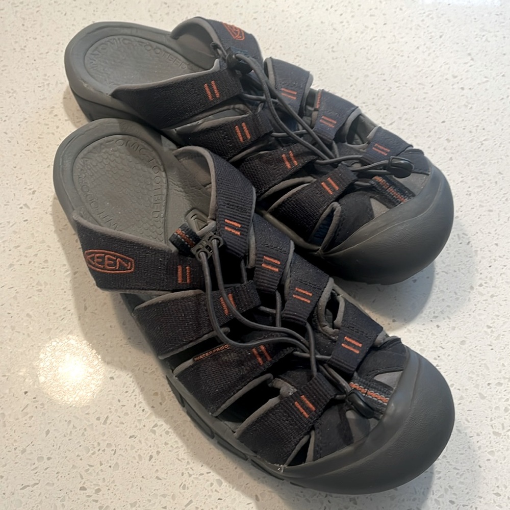 Keen slide on sandals